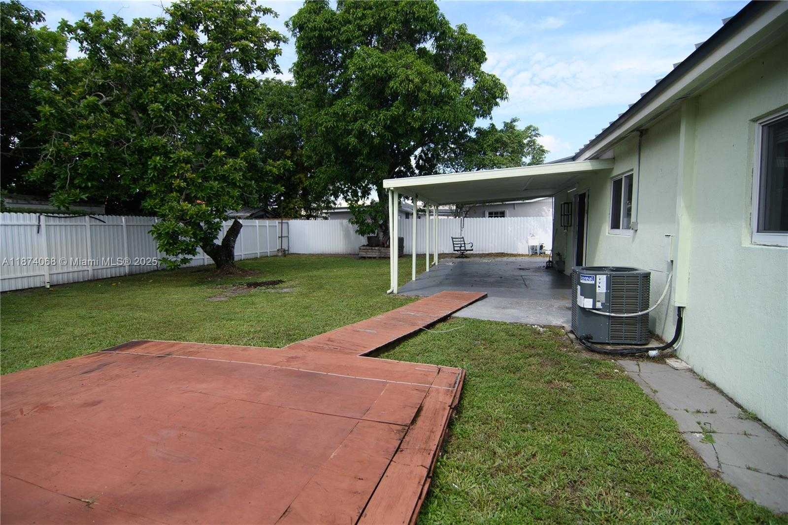 Small Image of 4526 NORTH WEST 200TH ST, Miami Gardens Number 36