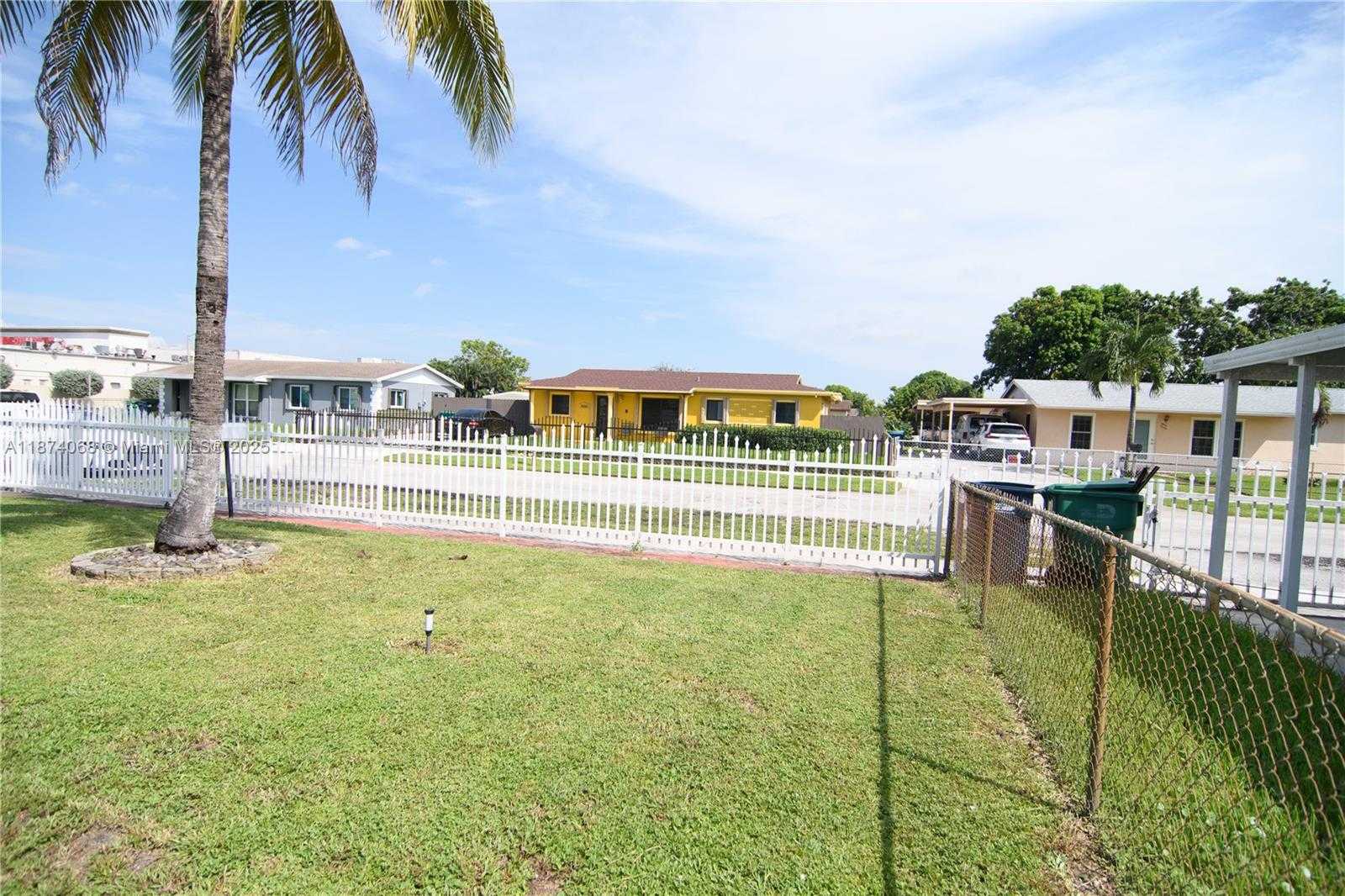 Small Image of 4526 NORTH WEST 200TH ST, Miami Gardens Number 50