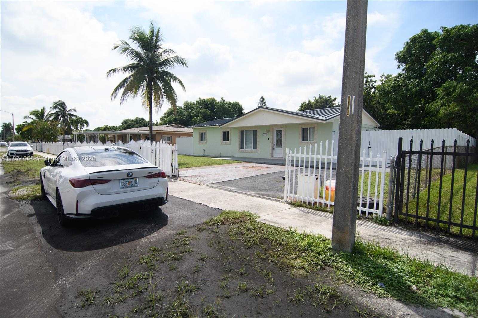 Small Image of 4526 NORTH WEST 200TH ST, Miami Gardens Number 52