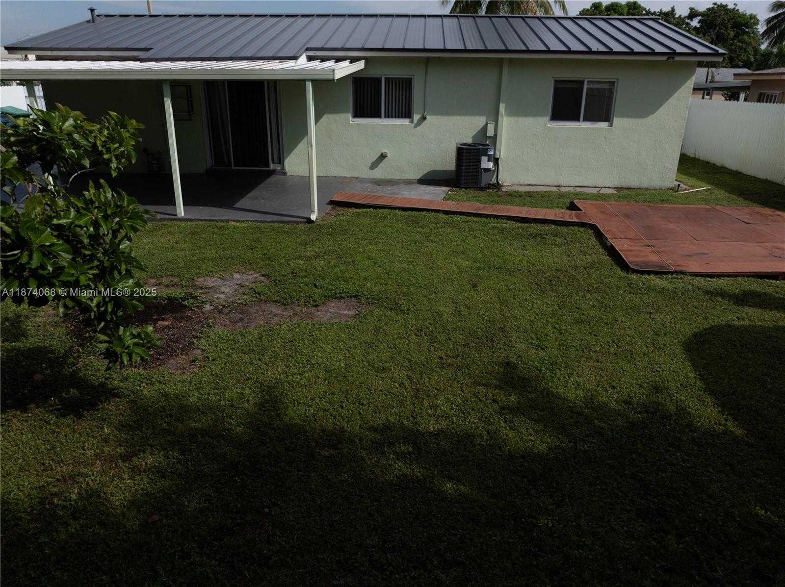 Small Image of 4526 NORTH WEST 200TH ST, Miami Gardens Number 74
