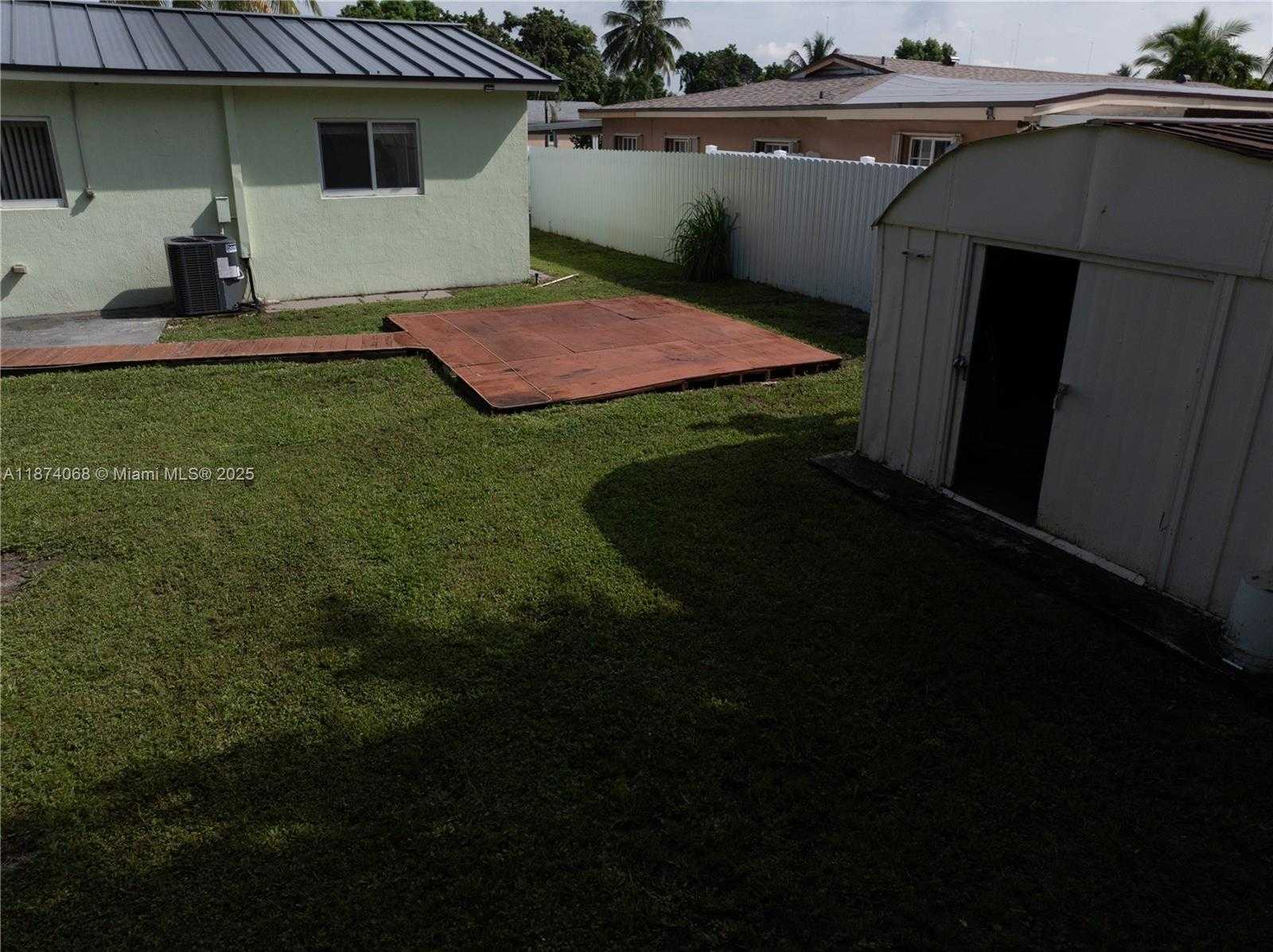 Small Image of 4526 NORTH WEST 200TH ST, Miami Gardens Number 75