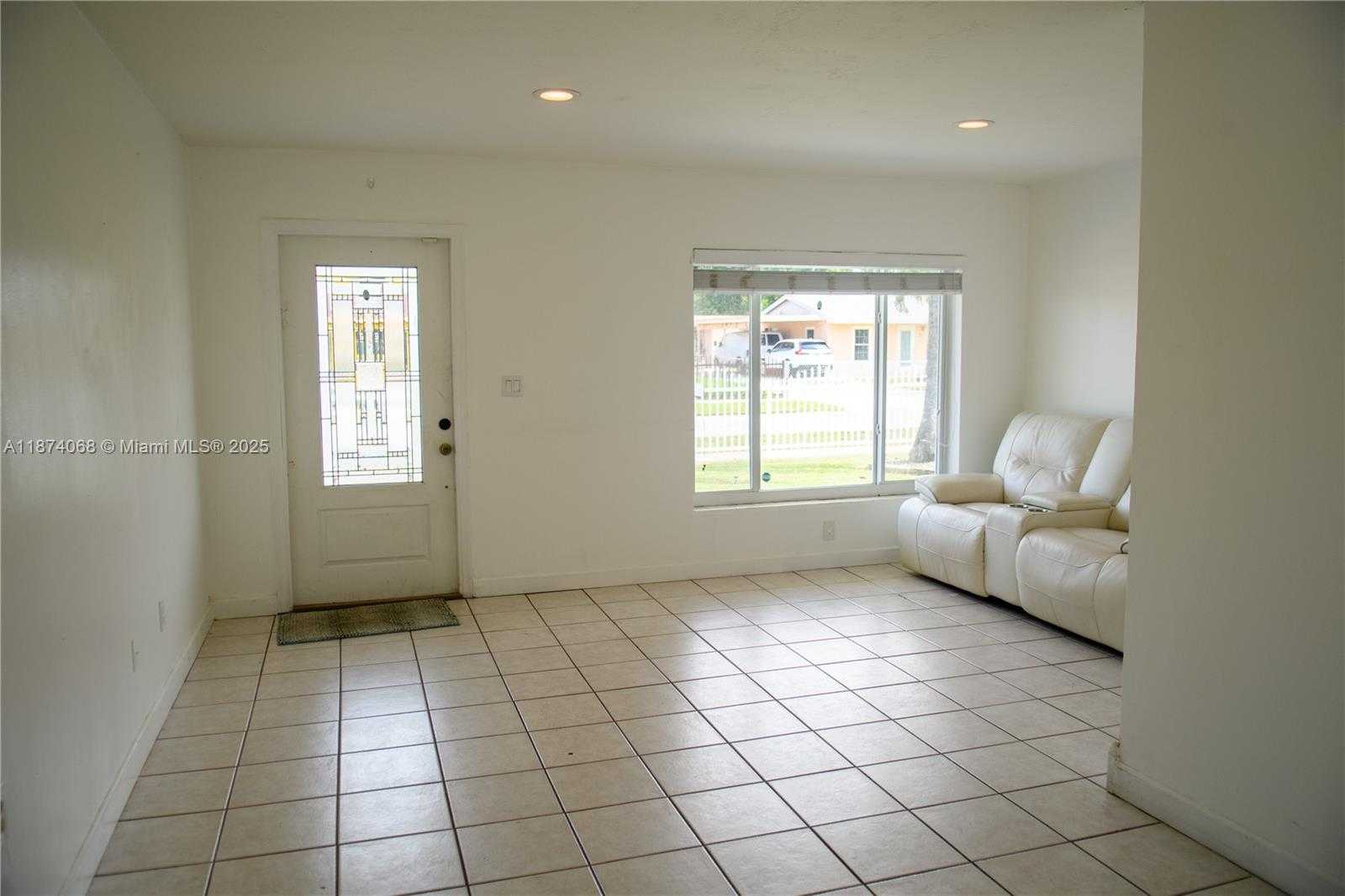Small Image of 4526 NORTH WEST 200TH ST, Miami Gardens Number 8