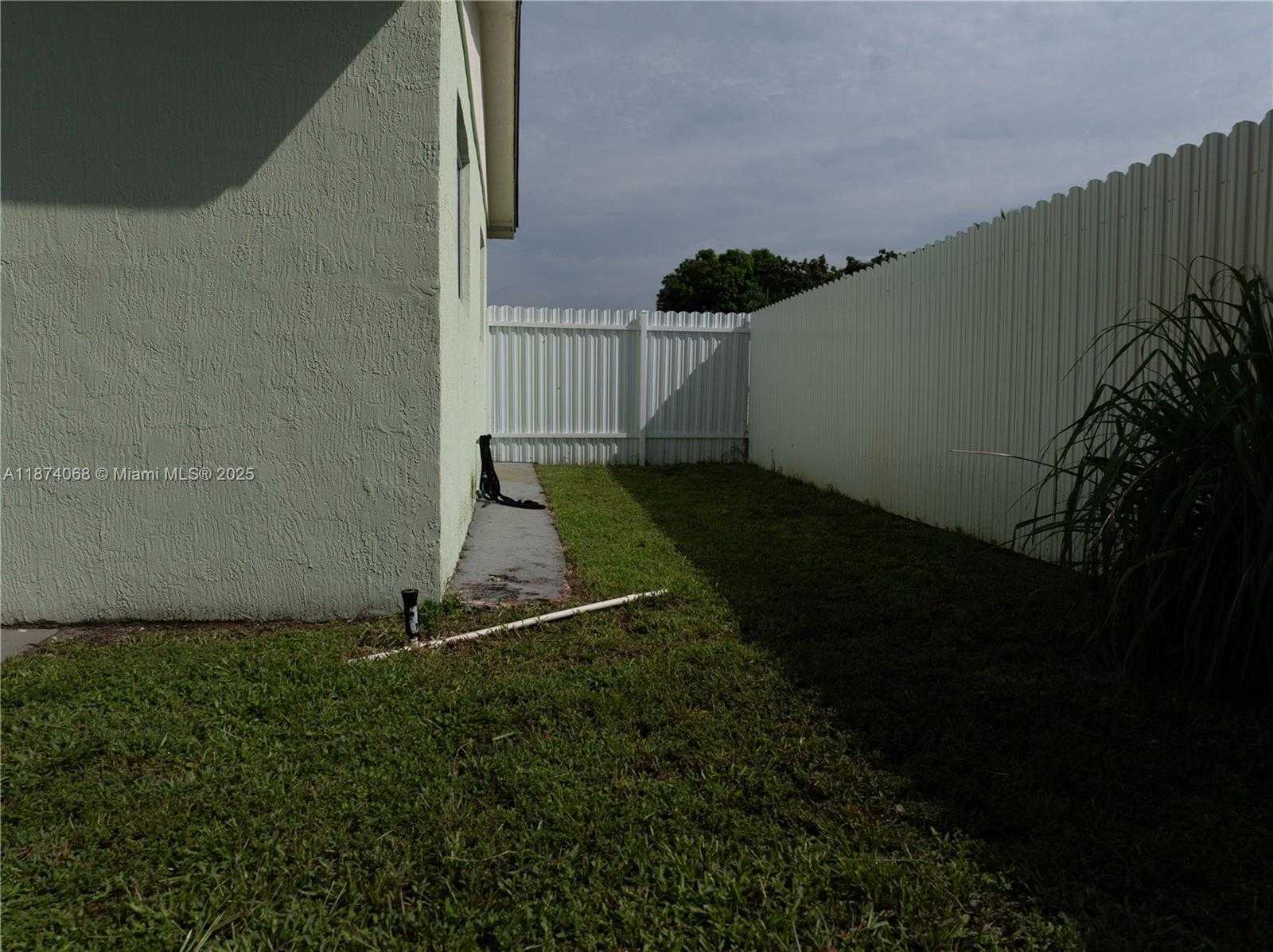 Small Image of 4526 NORTH WEST 200TH ST, Miami Gardens Number 80