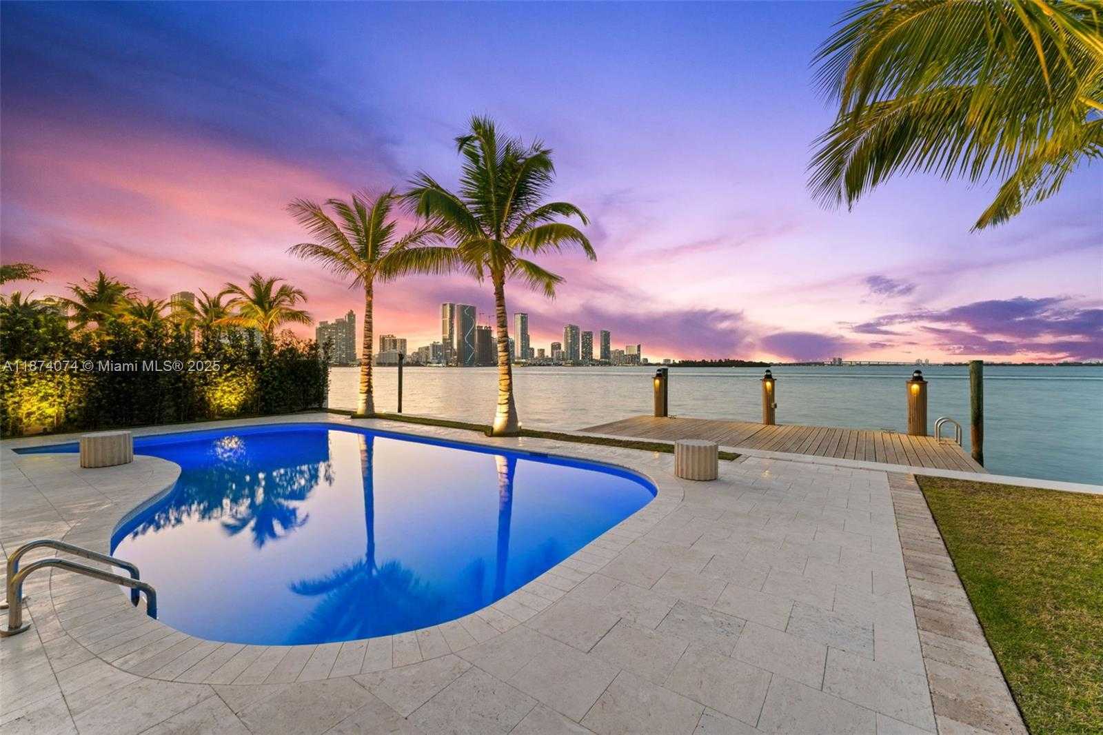 Small Image of 1011 NORTH VENETIAN DR, Miami Number 33