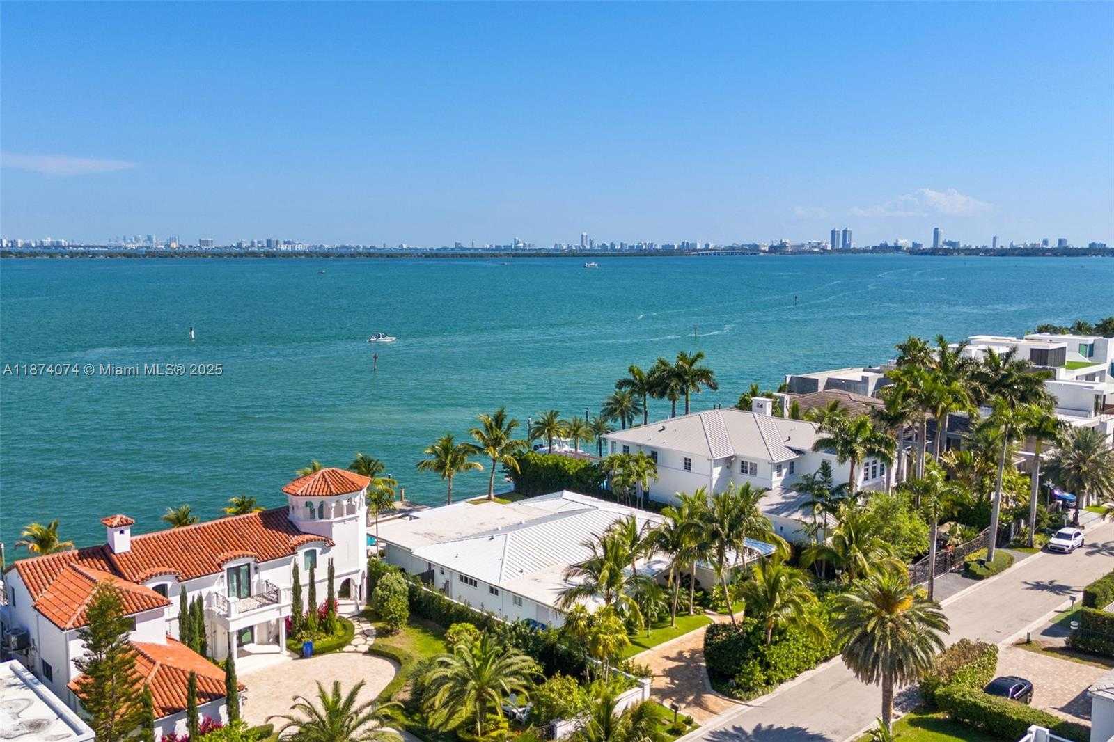Small Image of 1011 NORTH VENETIAN DR, Miami Number 39