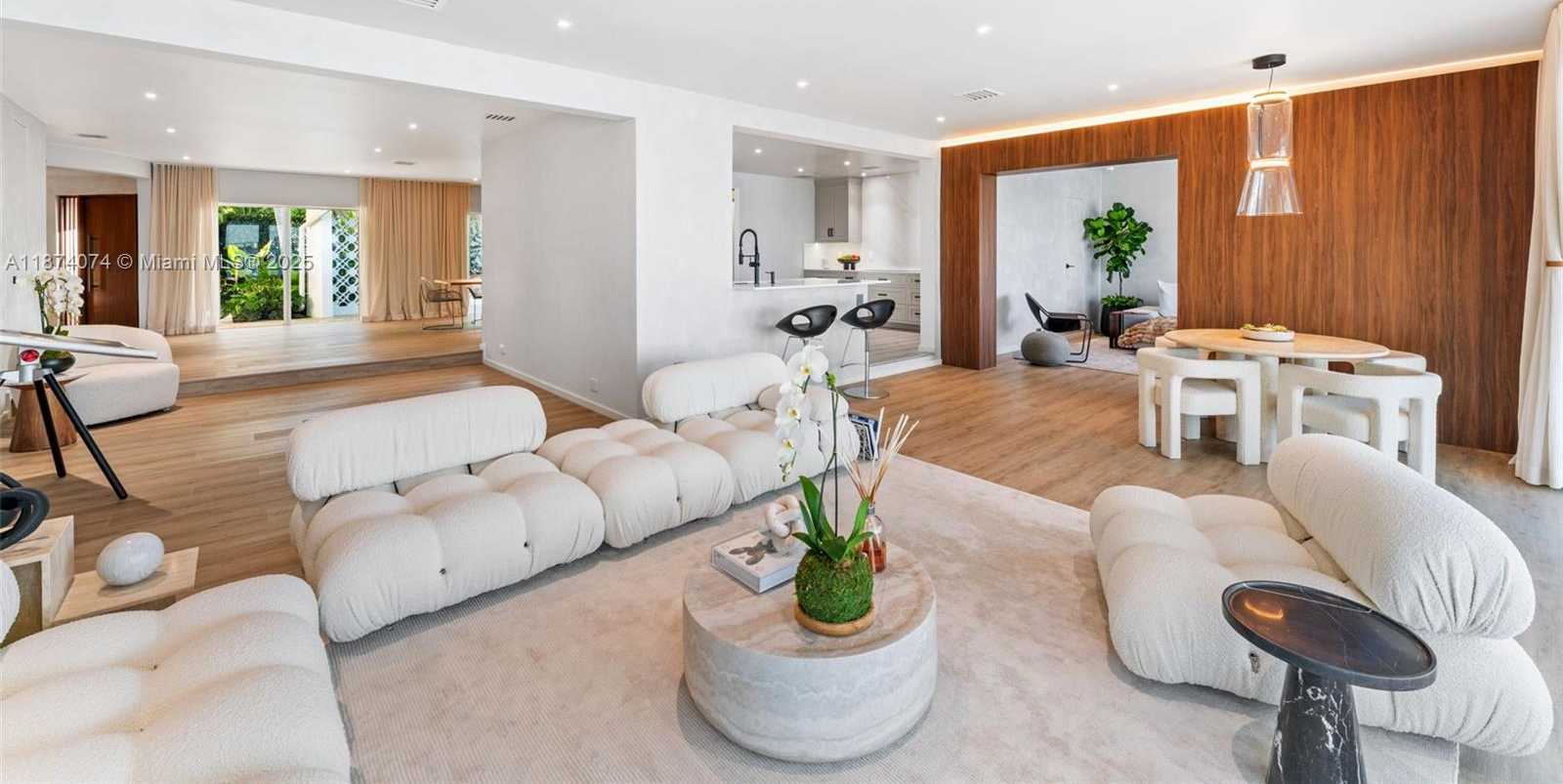 Small Image of 1011 NORTH VENETIAN DR, Miami Number 8