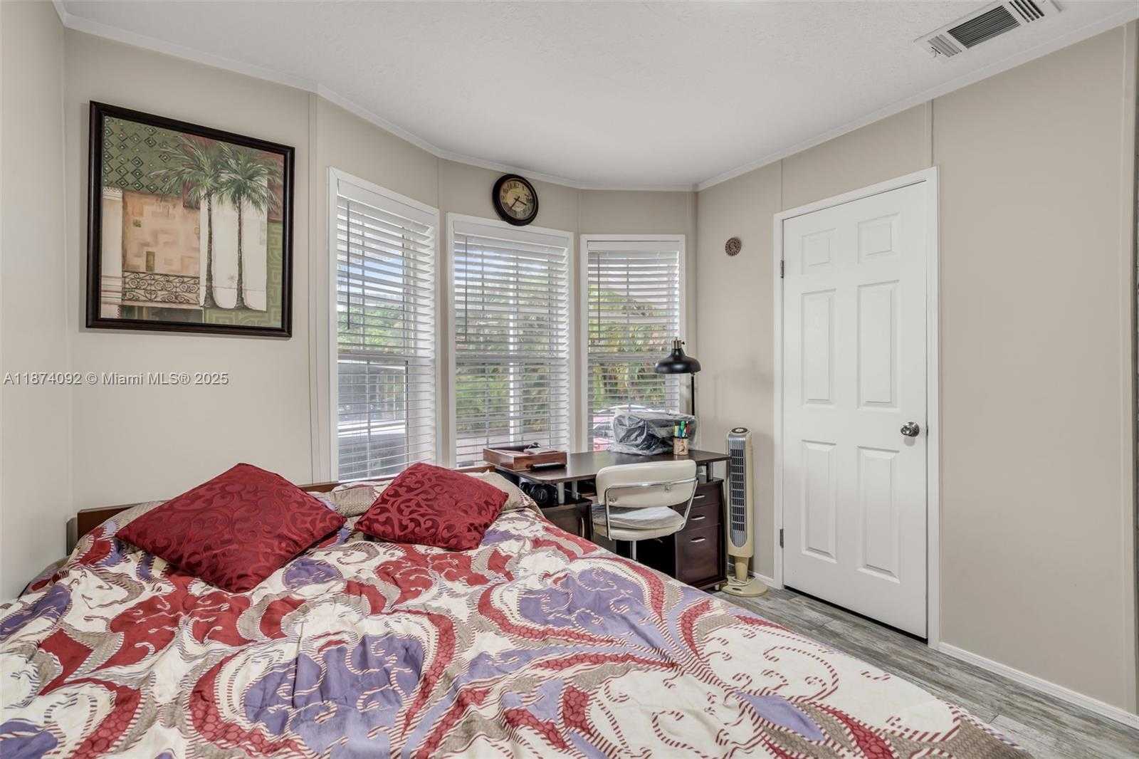 Small Image of 12850 WEST STATE RD #1 GARDENIA LN, Davie Number 10