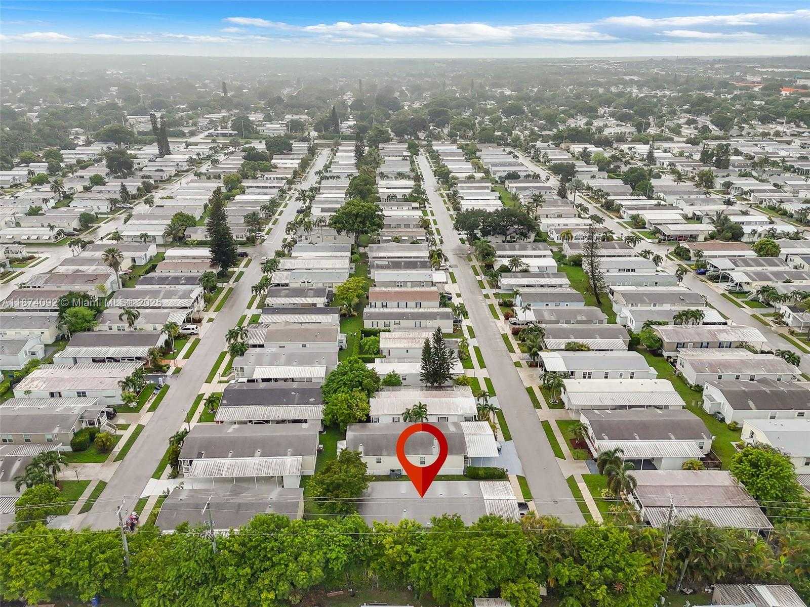 Small Image of 12850 WEST STATE RD #1 GARDENIA LN, Davie Number 25