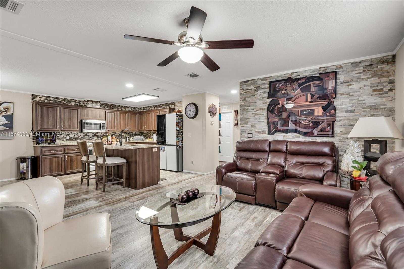 Small Image of 12850 WEST STATE RD #1 GARDENIA LN, Davie Number 3