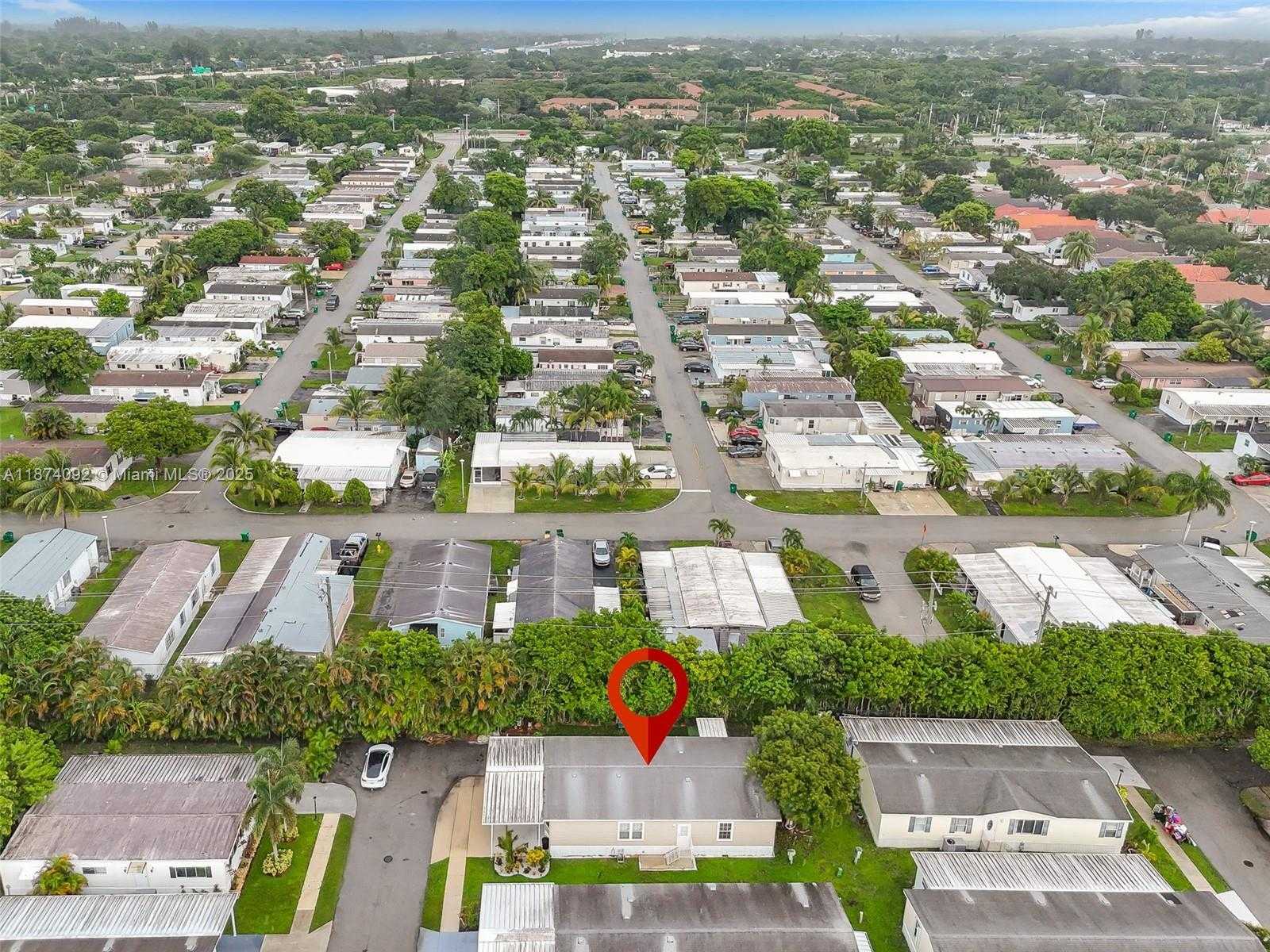 Small Image of 12850 WEST STATE RD #1 GARDENIA LN, Davie Number 30