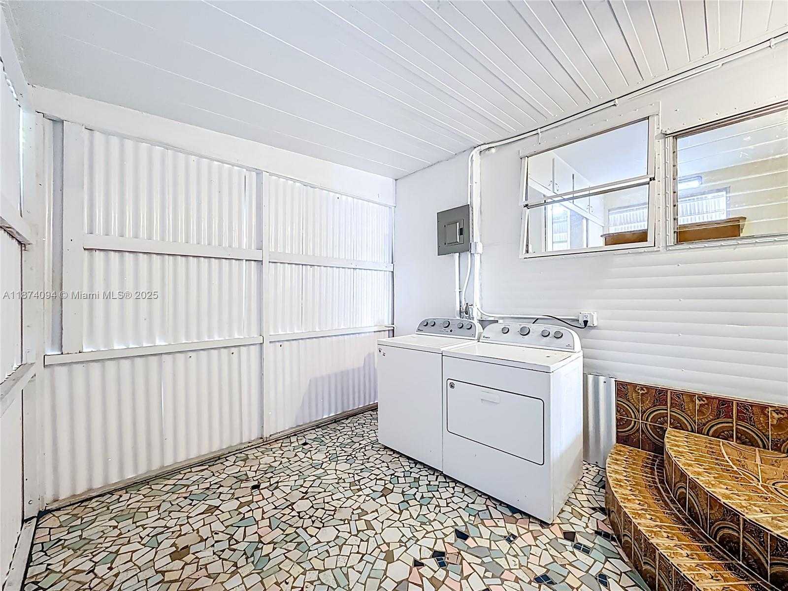 Small Image of 4165 SOUTH 88TH CT S, Boynton Beach Number 25