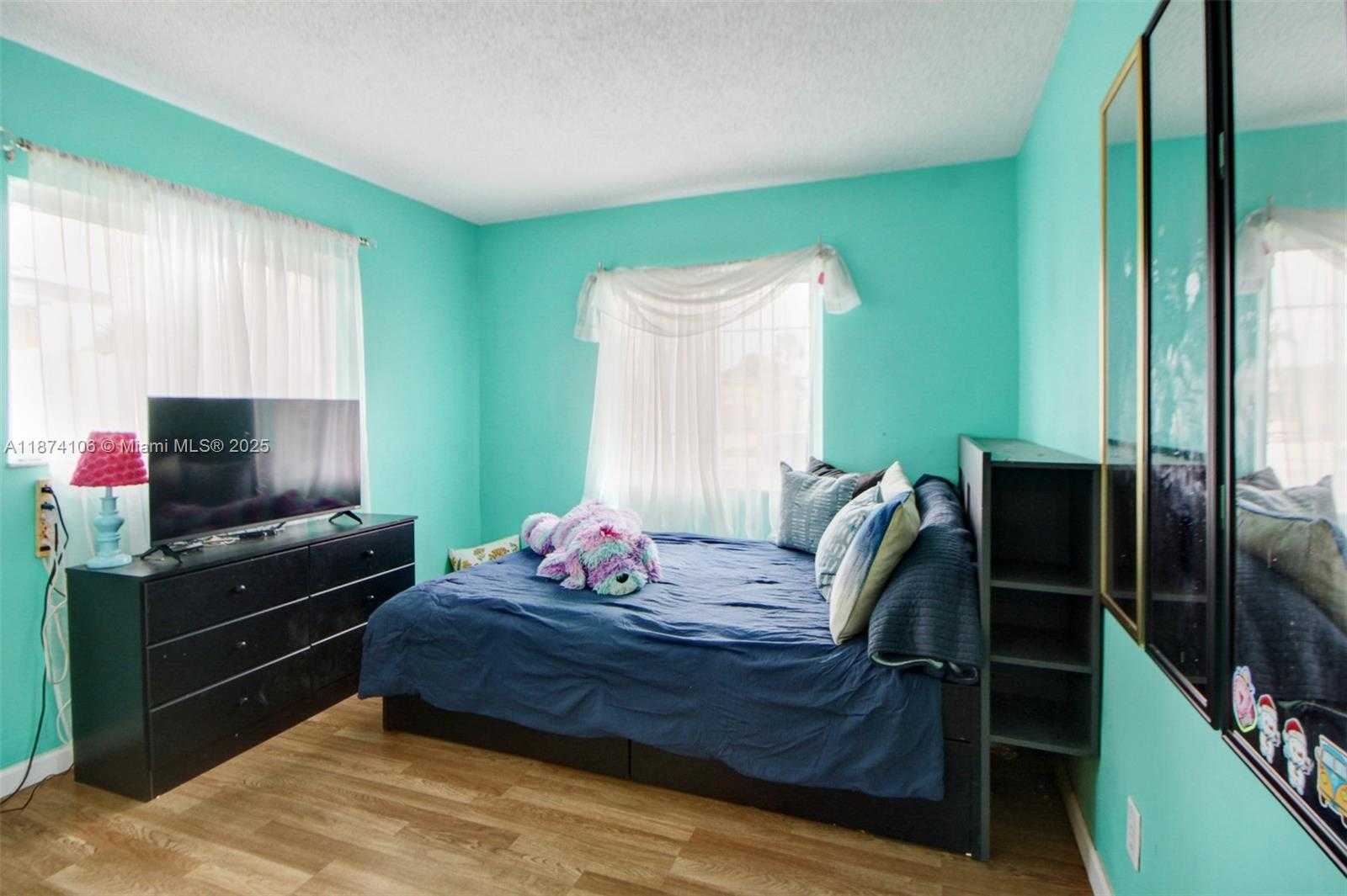 Small Image of 9411 NORTH WEST 19TH ST, Pembroke Pines Number 18