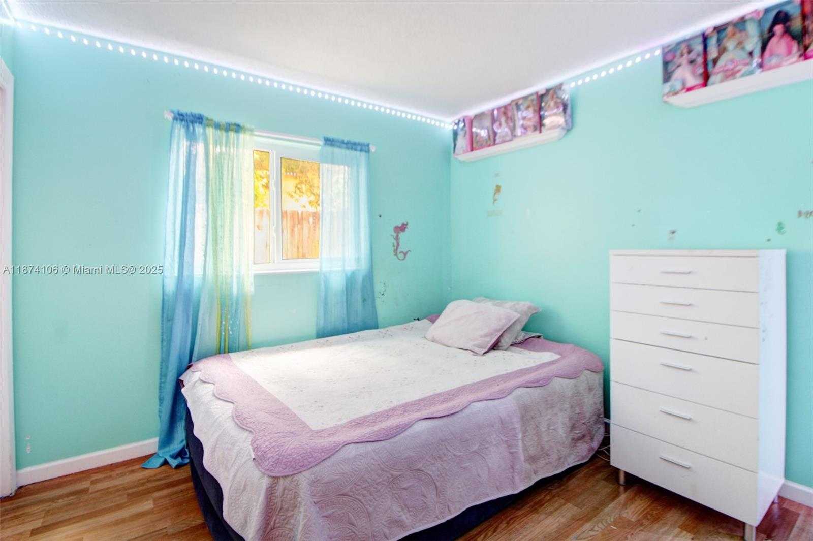 Small Image of 9411 NORTH WEST 19TH ST, Pembroke Pines Number 20
