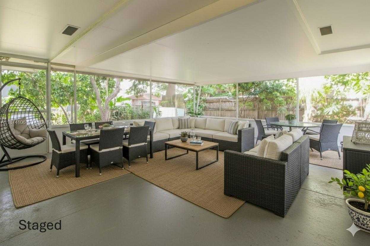 Small Image of 9411 NORTH WEST 19TH ST, Pembroke Pines Number 27
