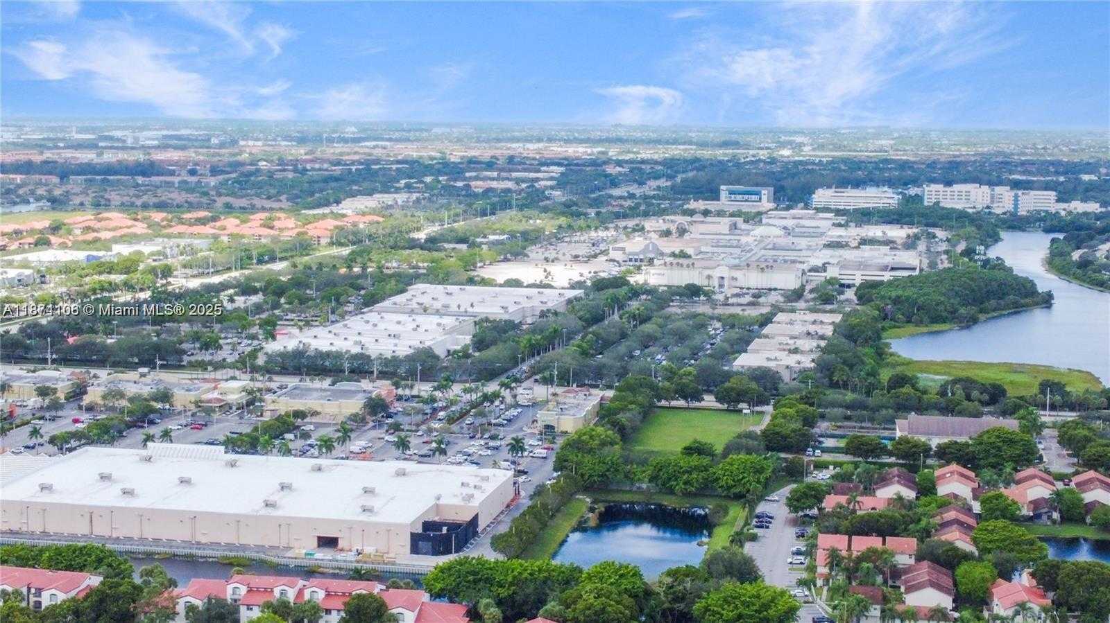 Small Image of 9411 NORTH WEST 19TH ST, Pembroke Pines Number 29