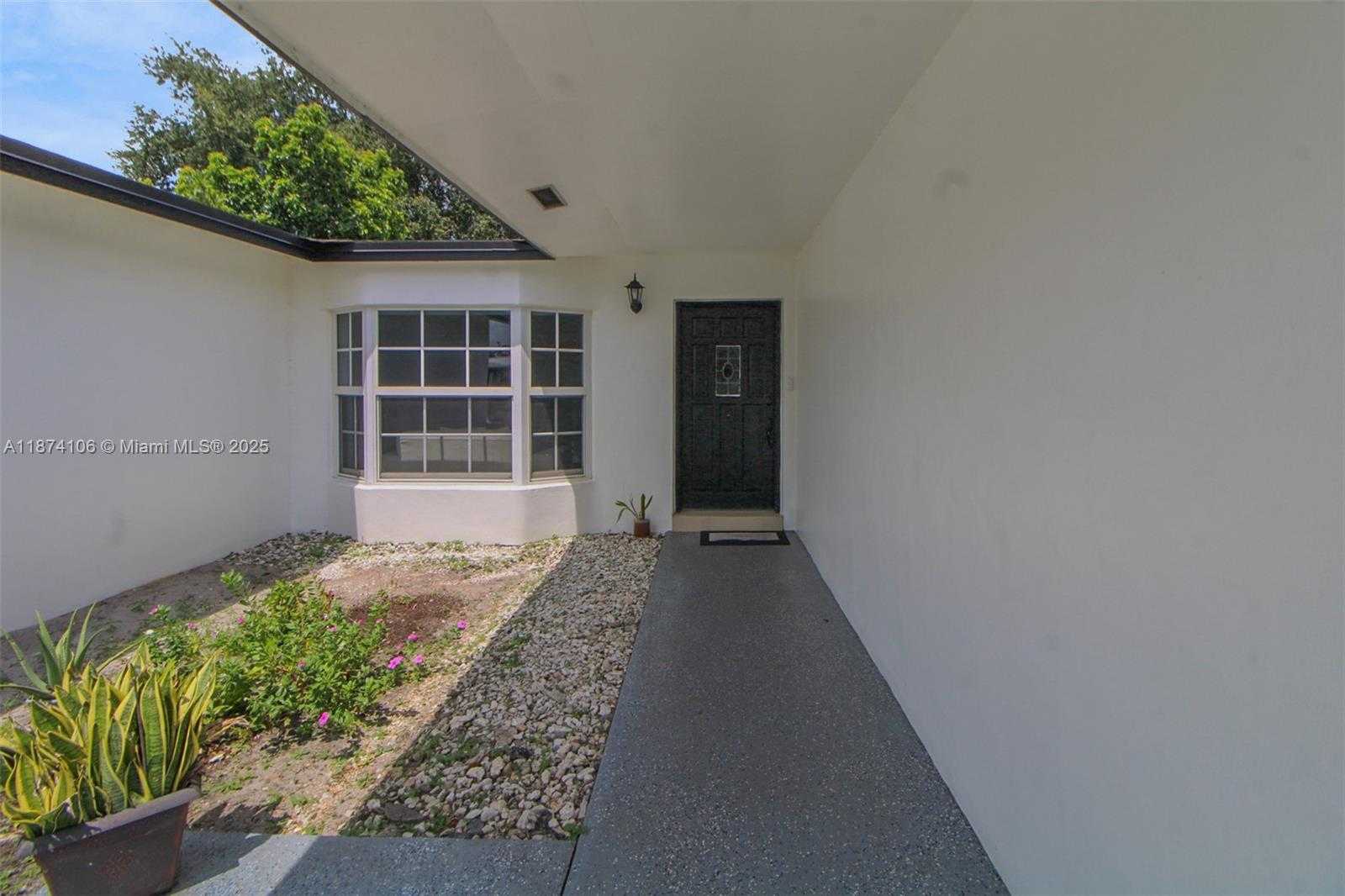 Small Image of 9411 NORTH WEST 19TH ST, Pembroke Pines Number 9