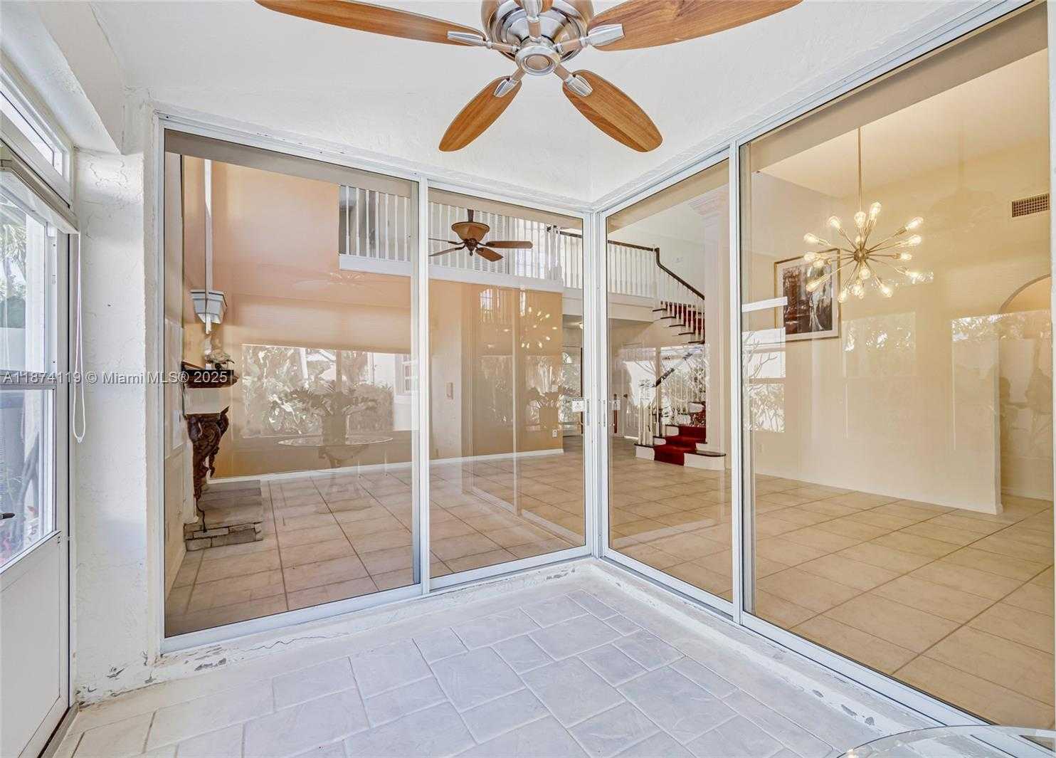 Small Image of 30 WINDSOR LN, Palm Beach Gardens Number 10