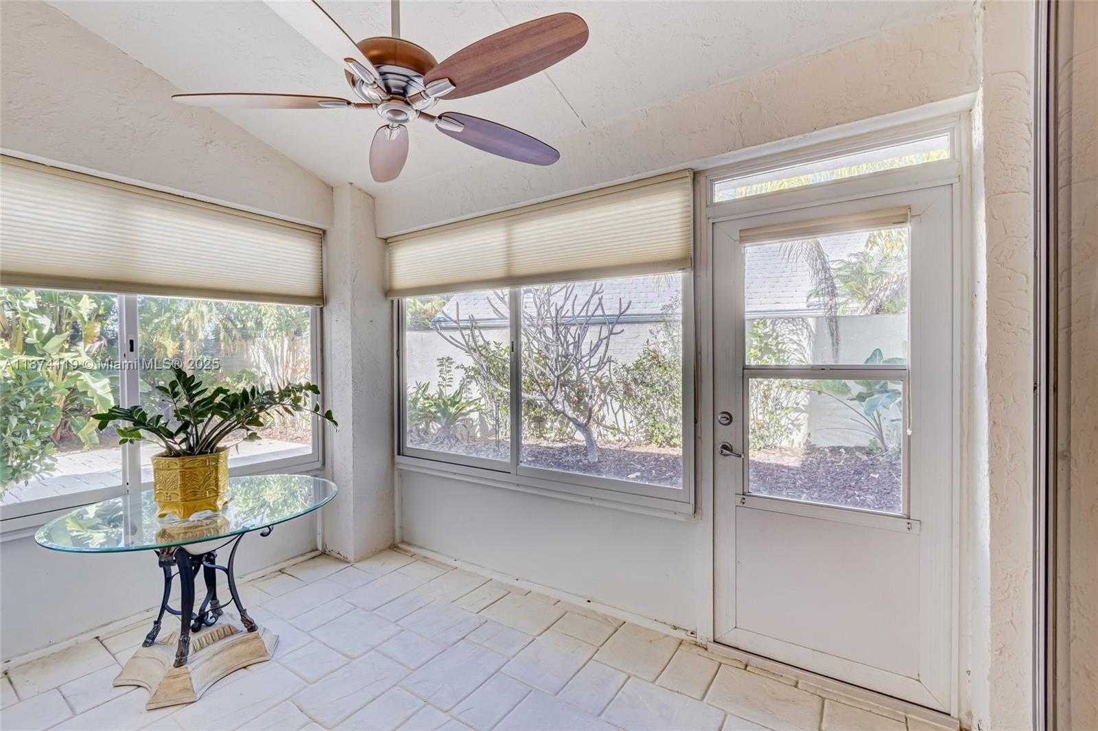 Small Image of 30 WINDSOR LN, Palm Beach Gardens Number 11