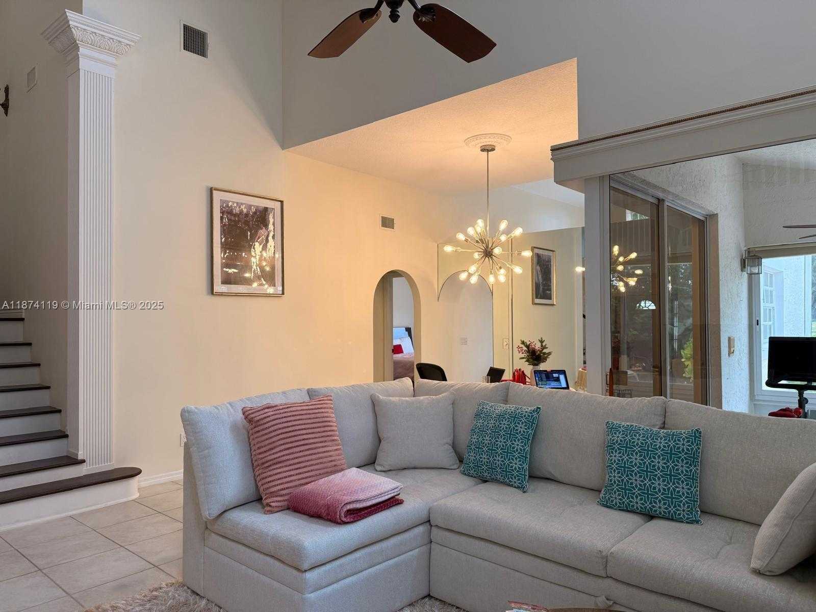 Small Image of 30 WINDSOR LN, Palm Beach Gardens Number 12