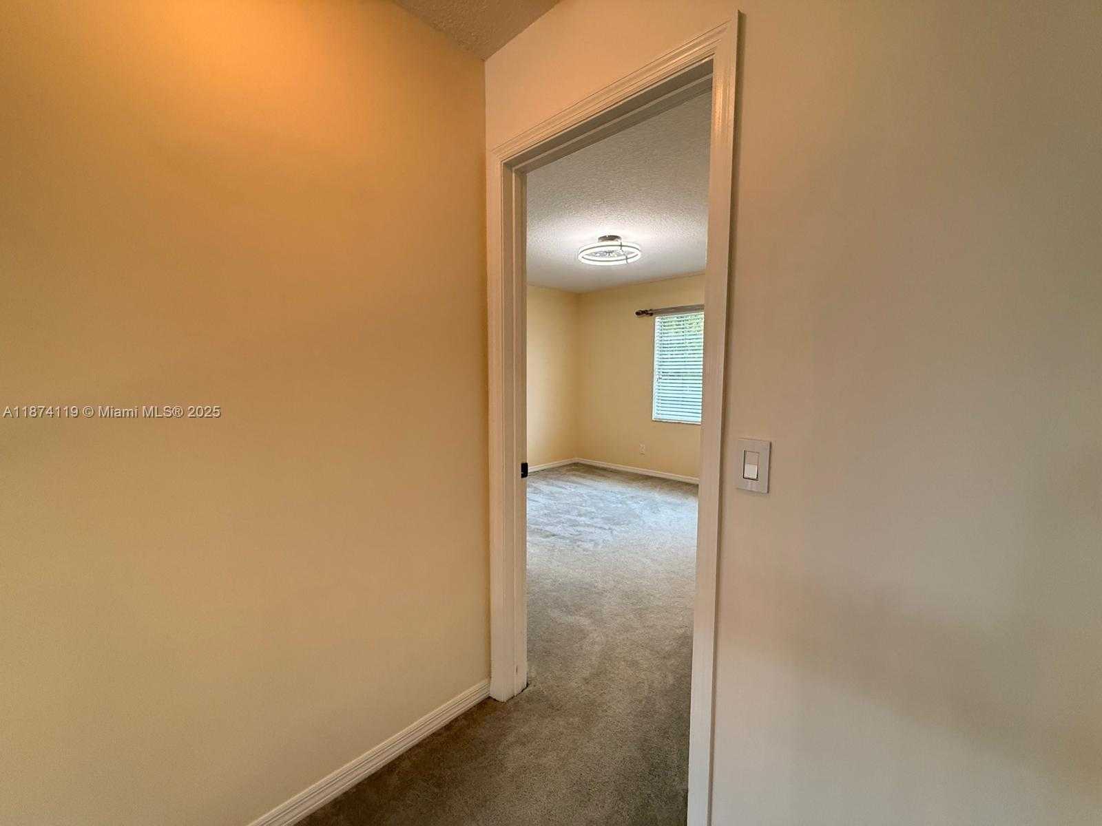 Small Image of 30 WINDSOR LN, Palm Beach Gardens Number 22