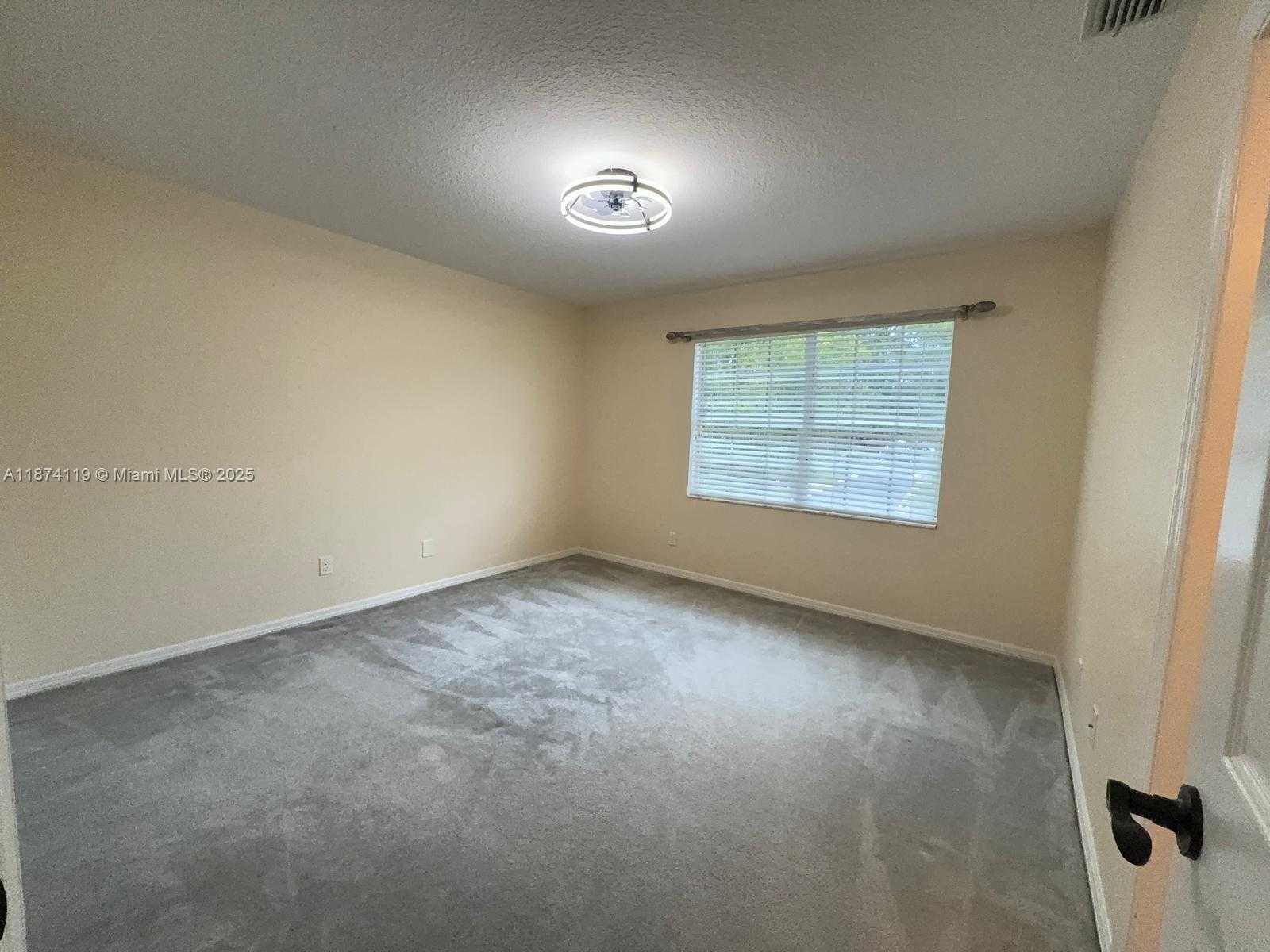 Small Image of 30 WINDSOR LN, Palm Beach Gardens Number 23