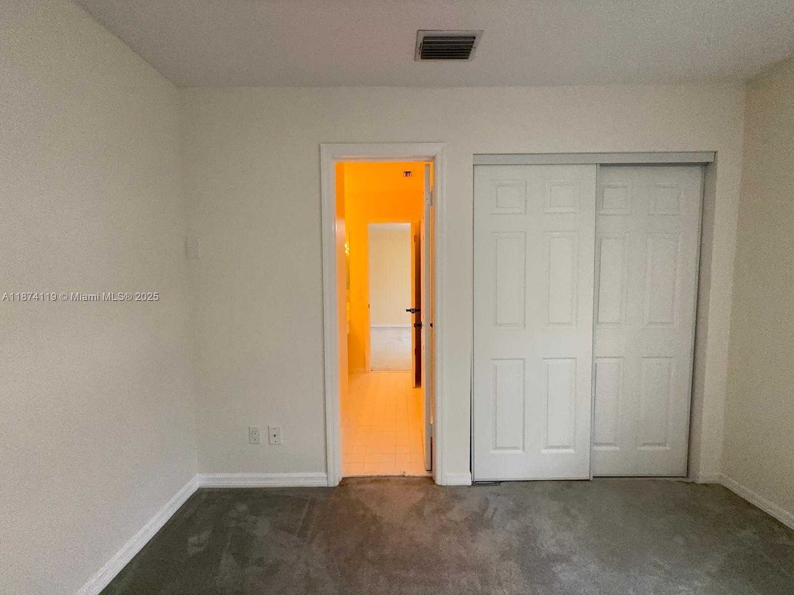 Small Image of 30 WINDSOR LN, Palm Beach Gardens Number 31