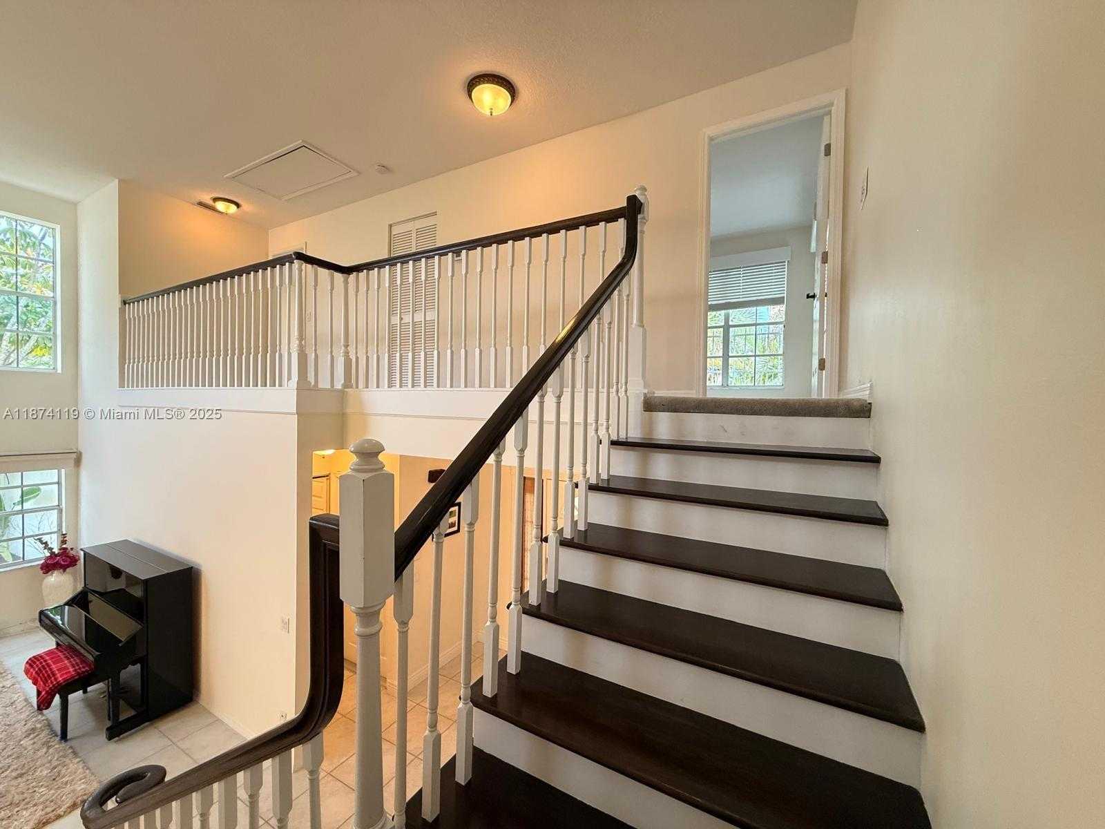 Small Image of 30 WINDSOR LN, Palm Beach Gardens Number 36