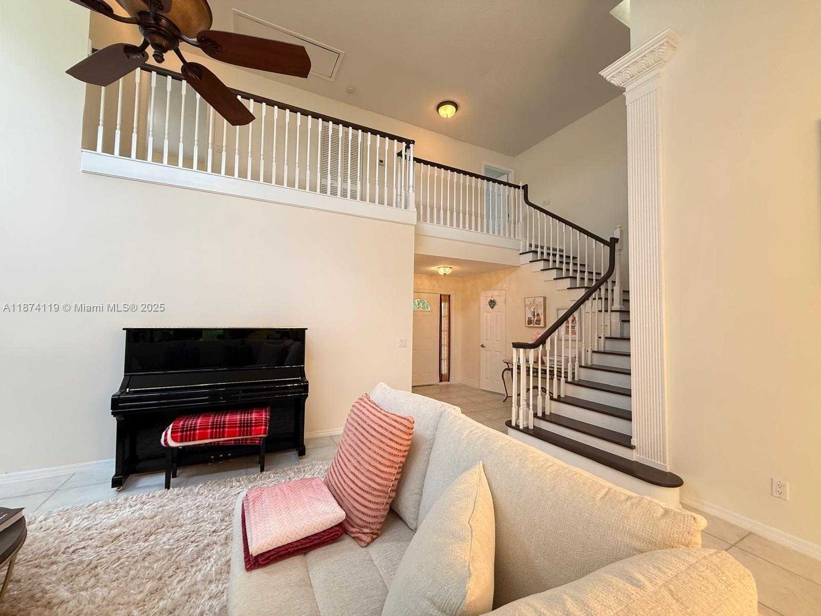 Small Image of 30 WINDSOR LN, Palm Beach Gardens Number 37