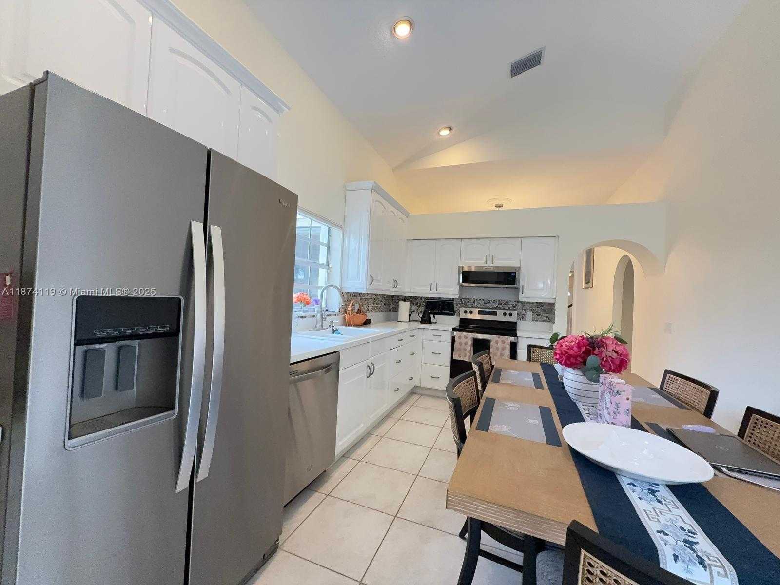 Small Image of 30 WINDSOR LN, Palm Beach Gardens Number 39