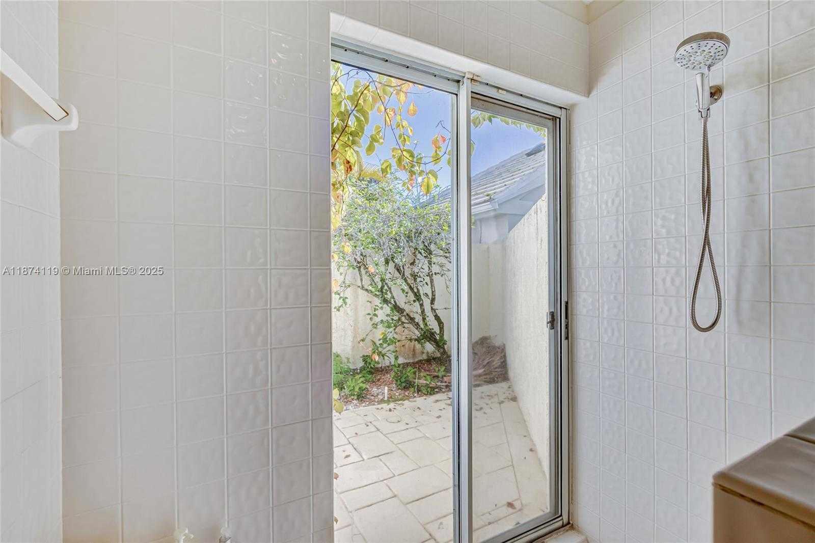 Small Image of 30 WINDSOR LN, Palm Beach Gardens Number 48