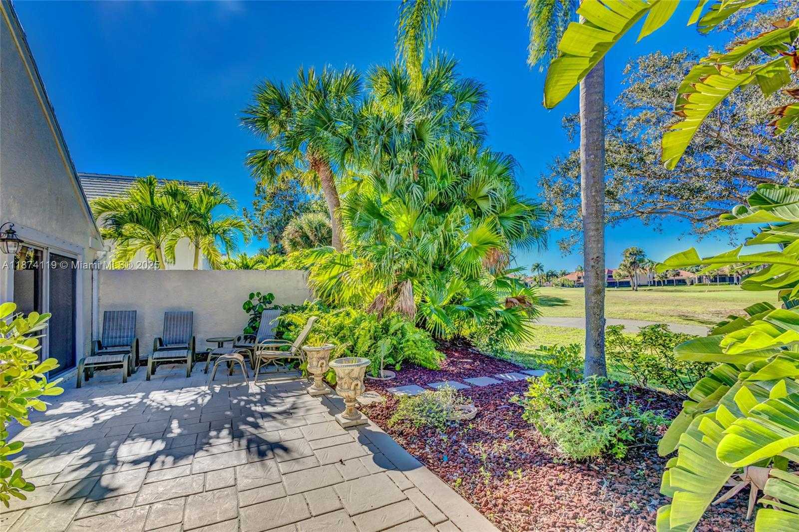 Small Image of 30 WINDSOR LN, Palm Beach Gardens Number 60