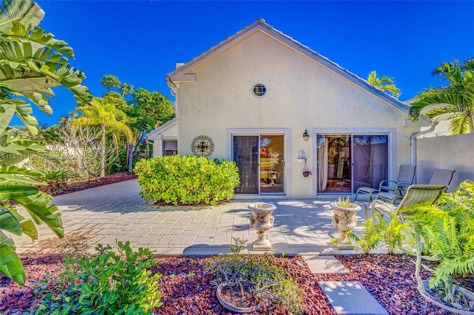Small Image of 30 WINDSOR LN, Palm Beach Gardens Number 62