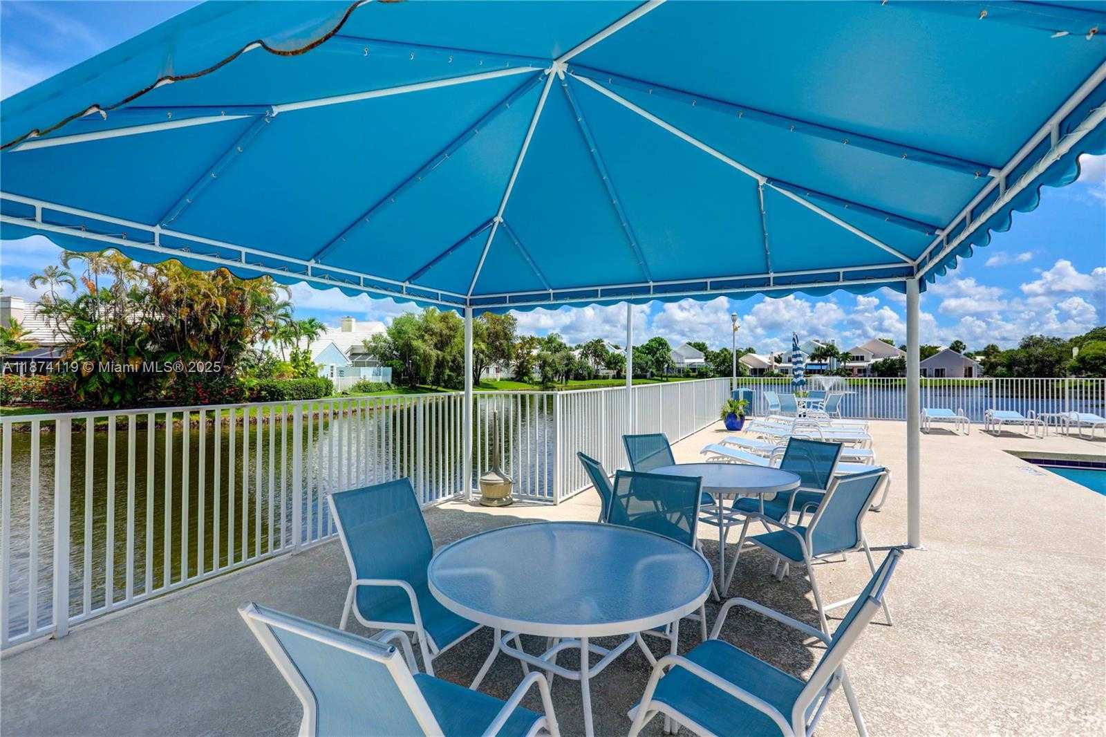 Small Image of 30 WINDSOR LN, Palm Beach Gardens Number 72