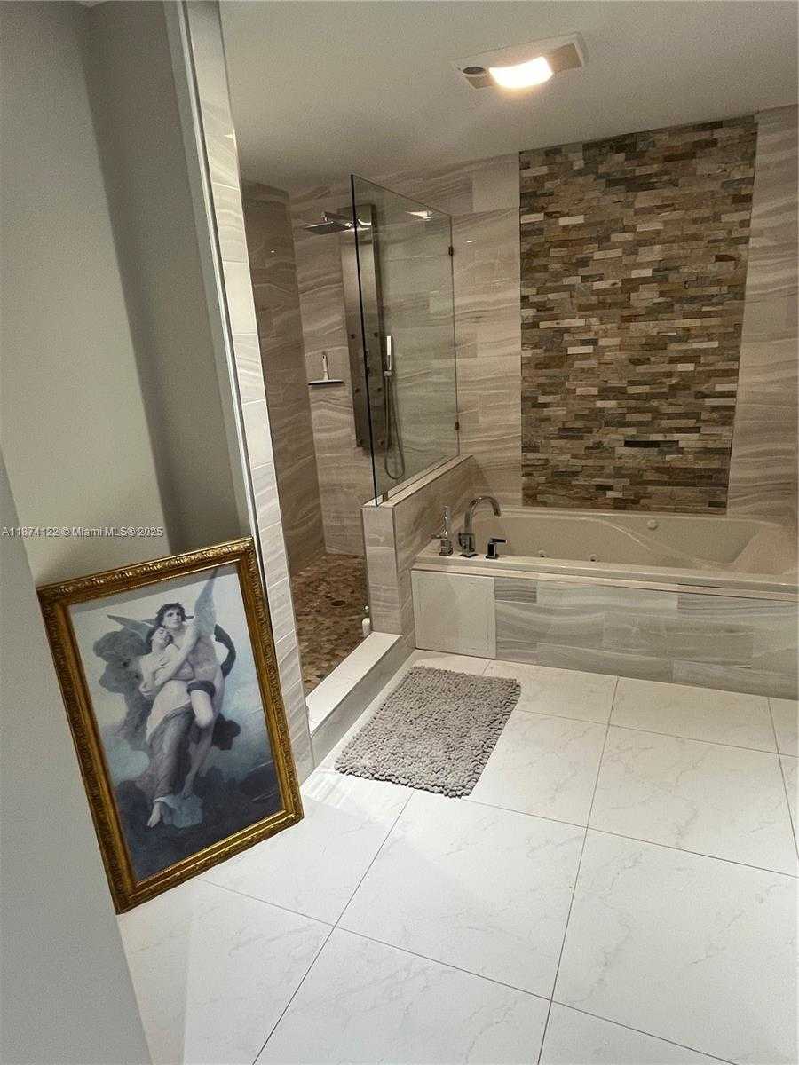Small Image of 7521 SOUTH WEST 57TH TER, Miami Number 11