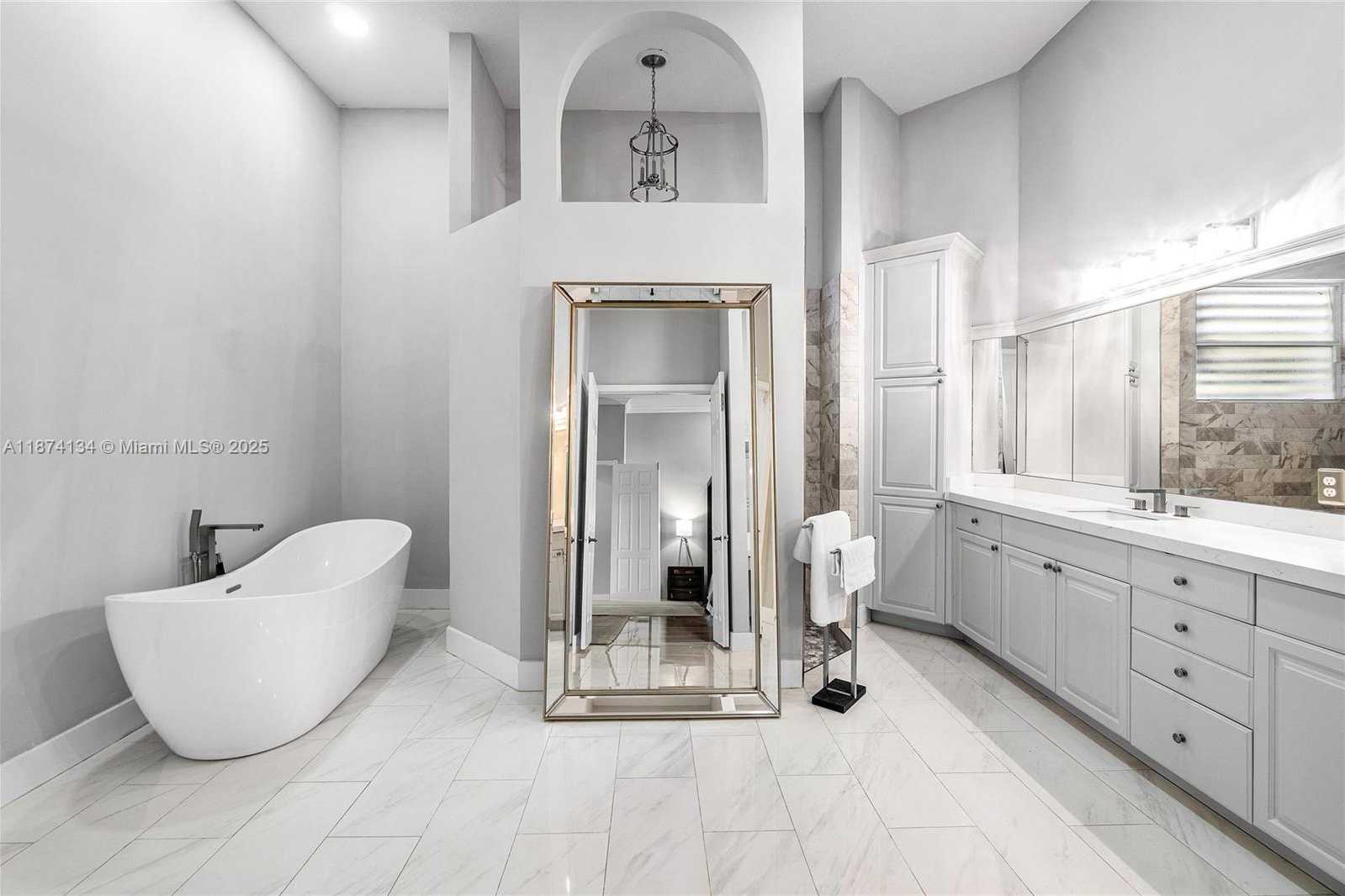 Small Image of 5646 NORTH WEST 109TH LN, Coral Springs Number 26