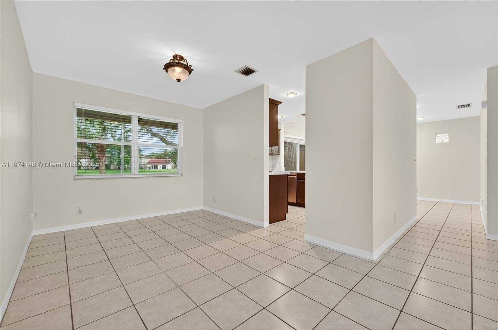 Small Image of 4264 NORTH WEST 1ST DRIVE, Deerfield Beach Number 17