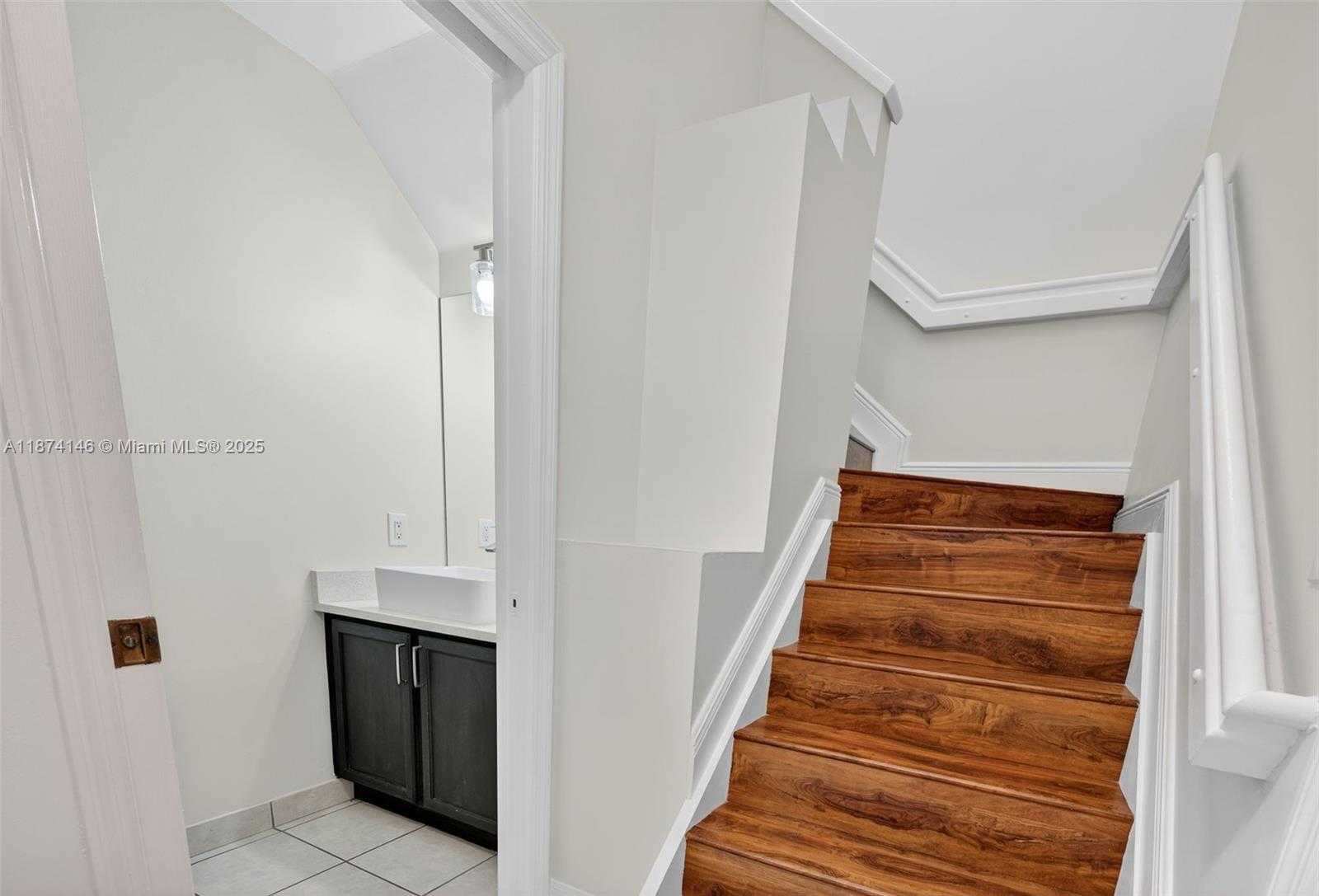 Small Image of 4264 NORTH WEST 1ST DRIVE, Deerfield Beach Number 28