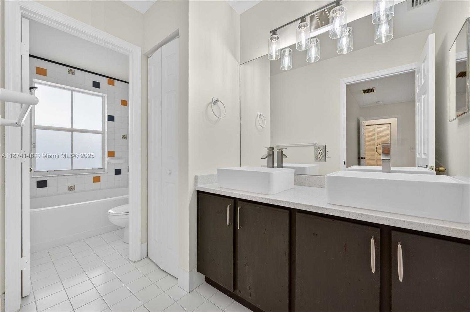 Small Image of 4264 NORTH WEST 1ST DRIVE, Deerfield Beach Number 34
