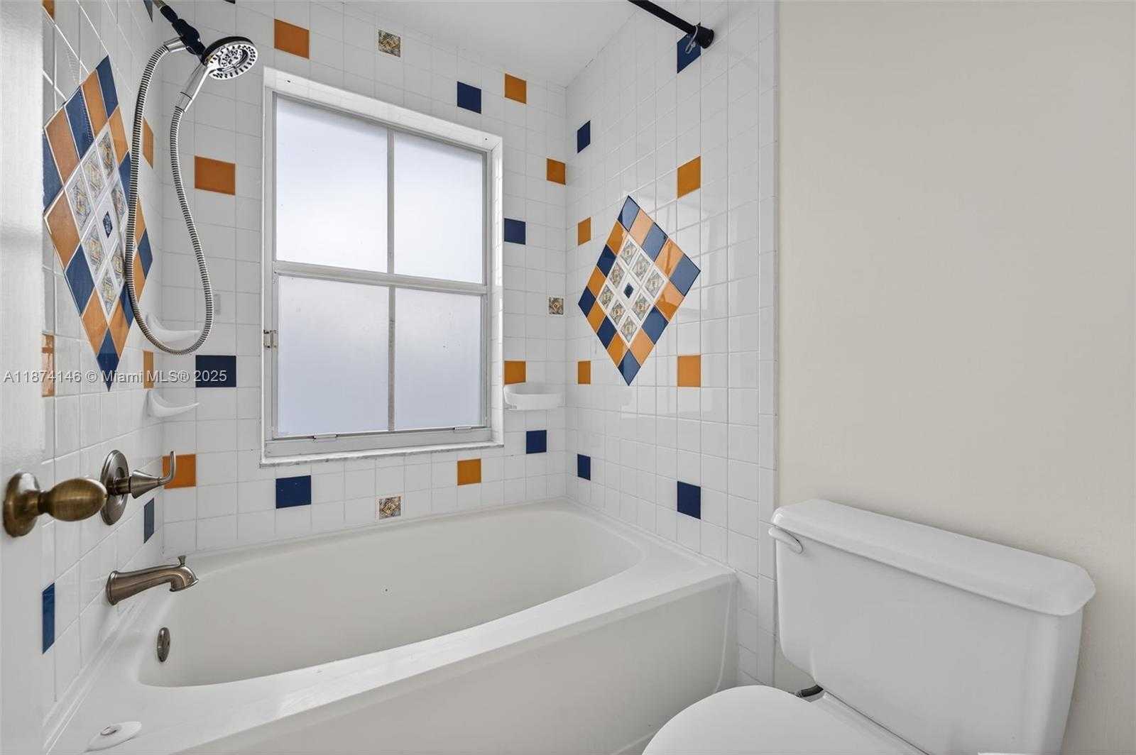 Small Image of 4264 NORTH WEST 1ST DRIVE, Deerfield Beach Number 35