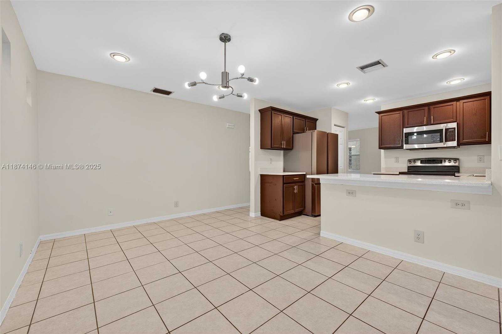 Small Image of 4264 NORTH WEST 1ST DRIVE, Deerfield Beach Number 4