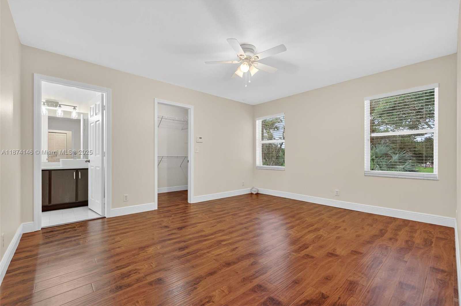 Small Image of 4264 NORTH WEST 1ST DRIVE, Deerfield Beach Number 5