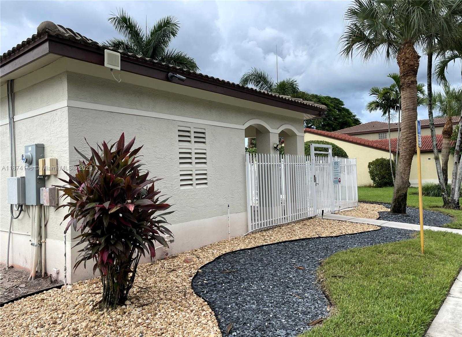 Small Image of 4264 NORTH WEST 1ST DRIVE, Deerfield Beach Number 59