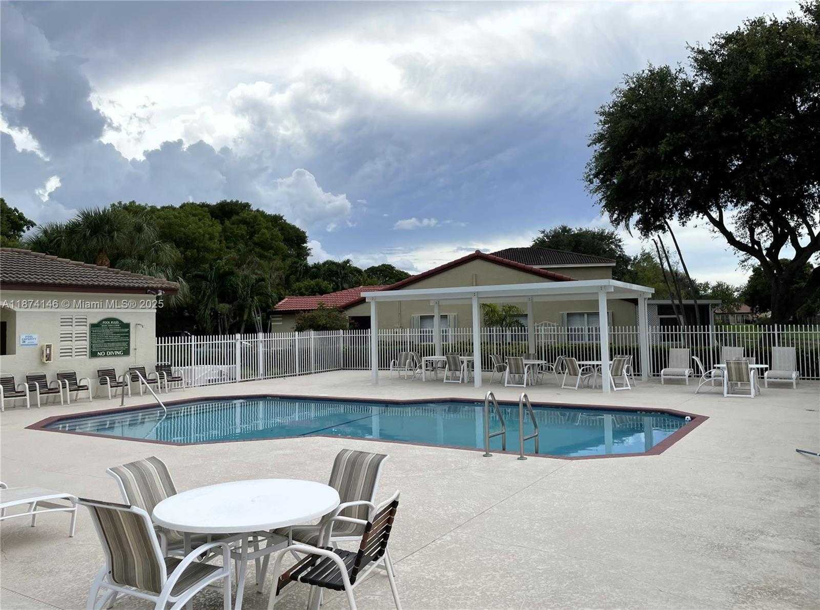 Small Image of 4264 NORTH WEST 1ST DRIVE, Deerfield Beach Number 63