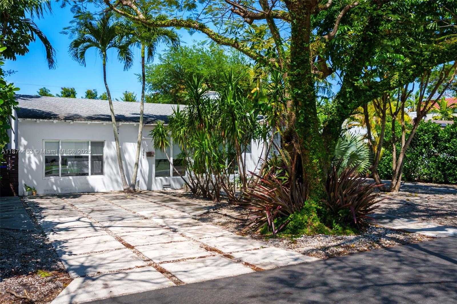Small Image of 431 NORTH EAST 52ND TER, Miami Number 29