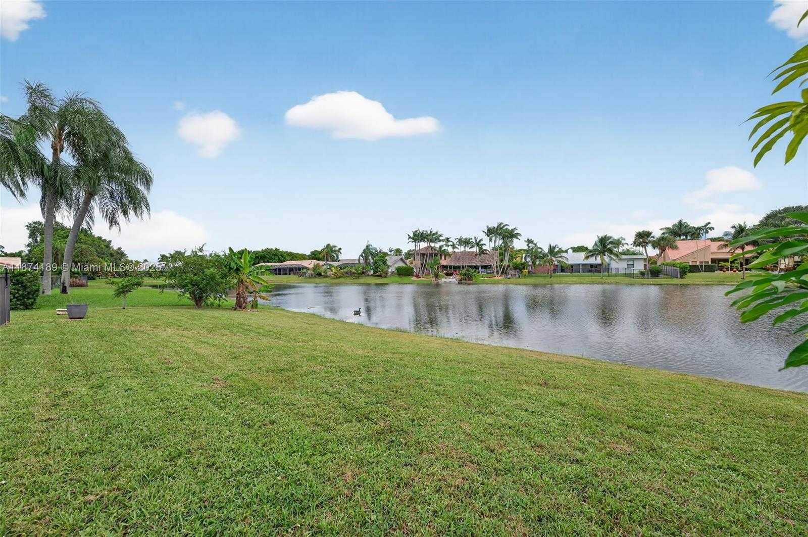 Small Image of 383 NORTH WEST 113TH AVE, Coral Springs Number 44
