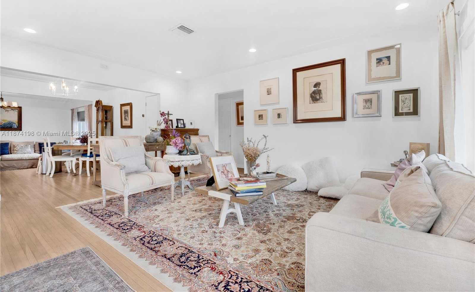Small Image of 3925 SOUTH WEST 61ST AVE, Miami Number 10
