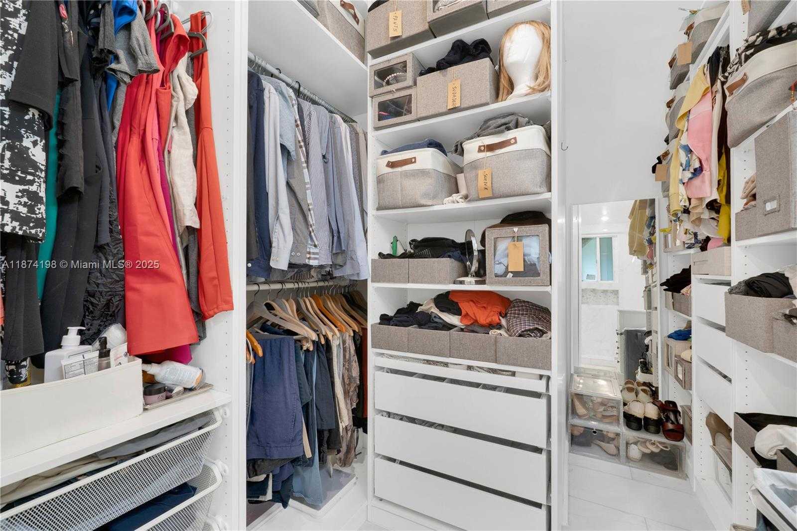 Small Image of 3925 SOUTH WEST 61ST AVE, Miami Number 17