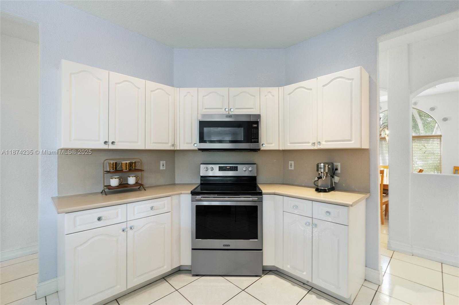 Small Image of 7841 NORTH WEST 169TH TER, Miami Lakes Number 18