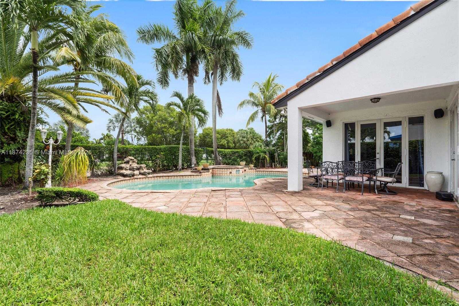 Small Image of 7841 NORTH WEST 169TH TER, Miami Lakes Number 38