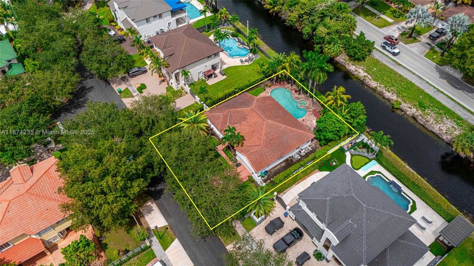 Small Image of 7841 NORTH WEST 169TH TER, Miami Lakes Number 52